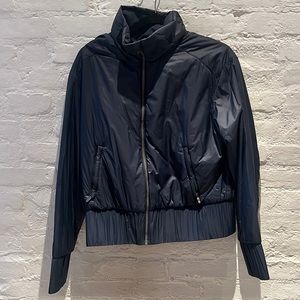 Lululemon navy light puffer jacket zipped hood sz 8